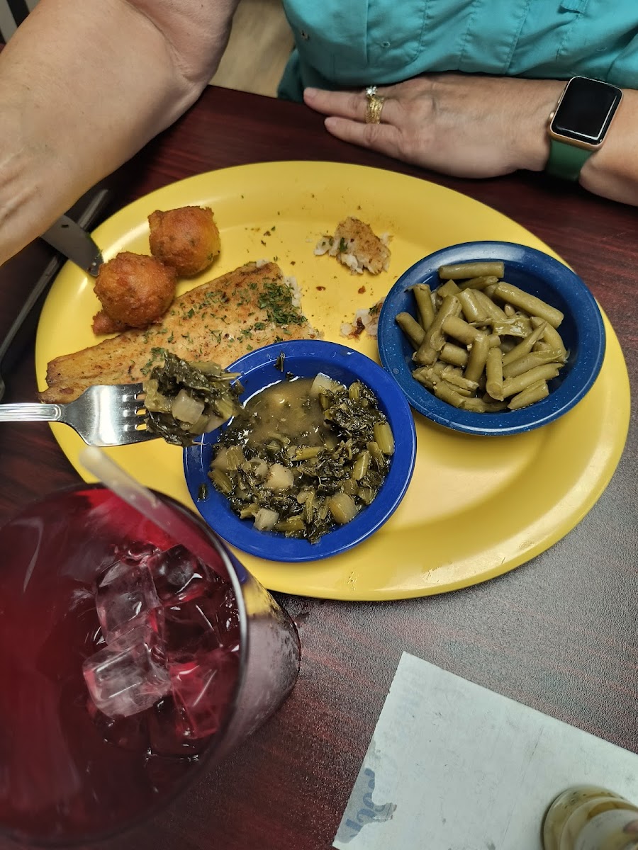 Lewis' Family Restaurant-10